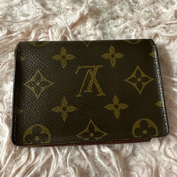Louis Vuitton LV Monogram Porto 2 Cult Vertical Regular Pass Case - Picture 8 of 10